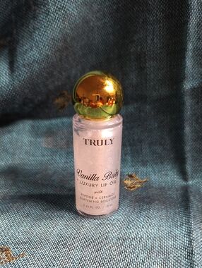 TRULY Shimmery Pearl Pink Lip Oil with Gold Cap